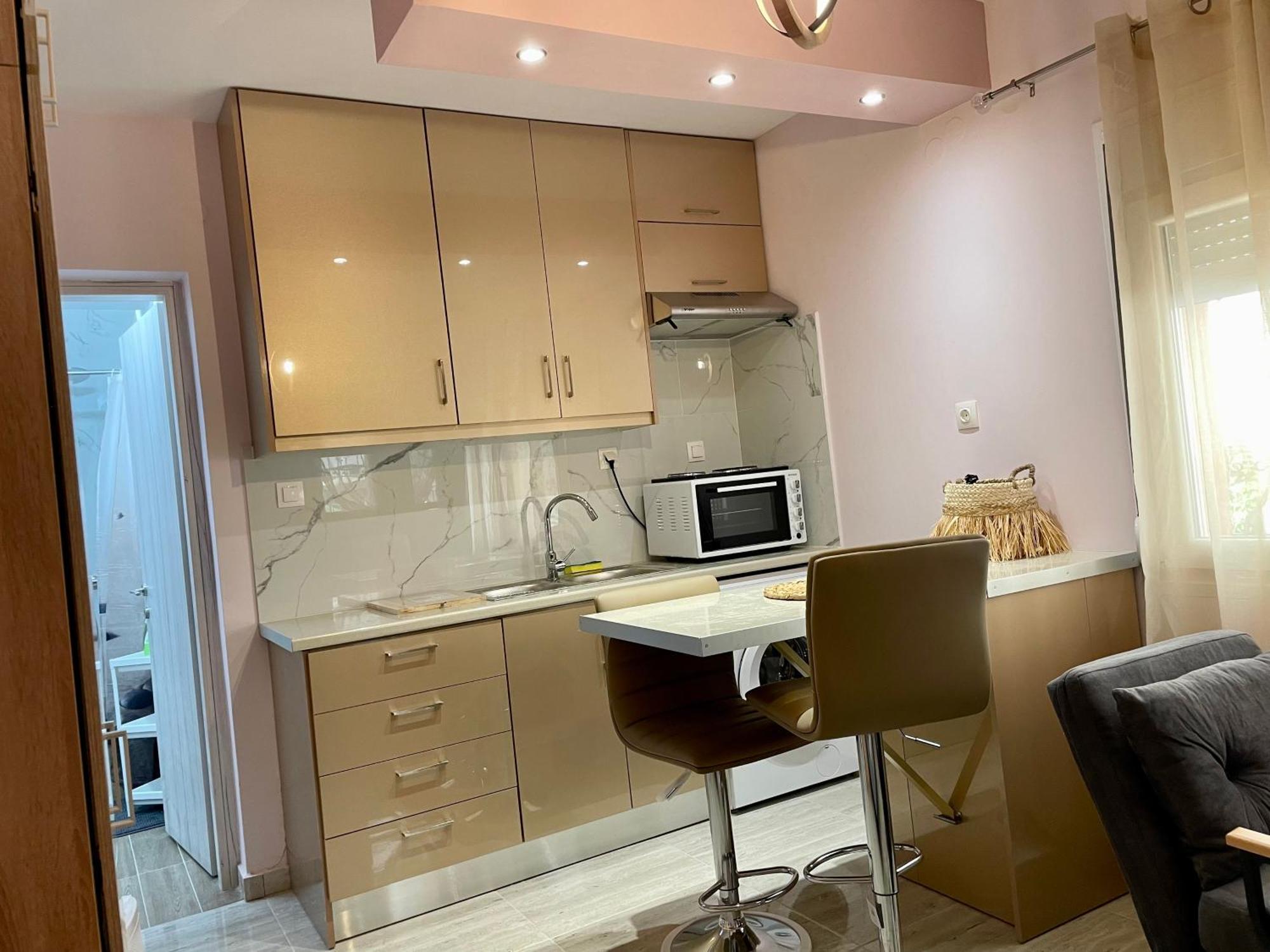 66 Apartment *
